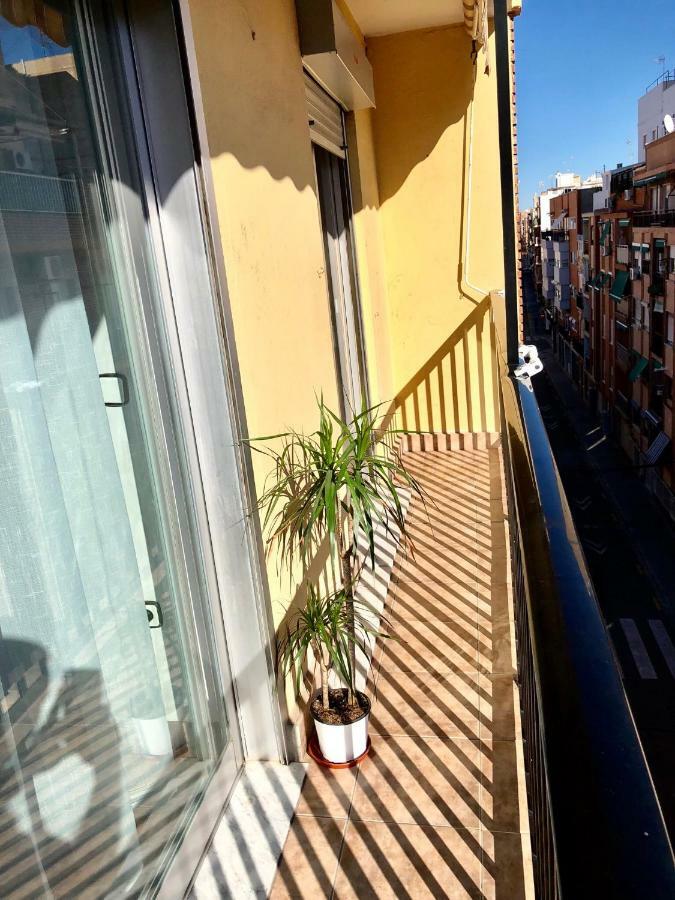 Apartamento Playa El Cabanyal Valencia Exterior photo